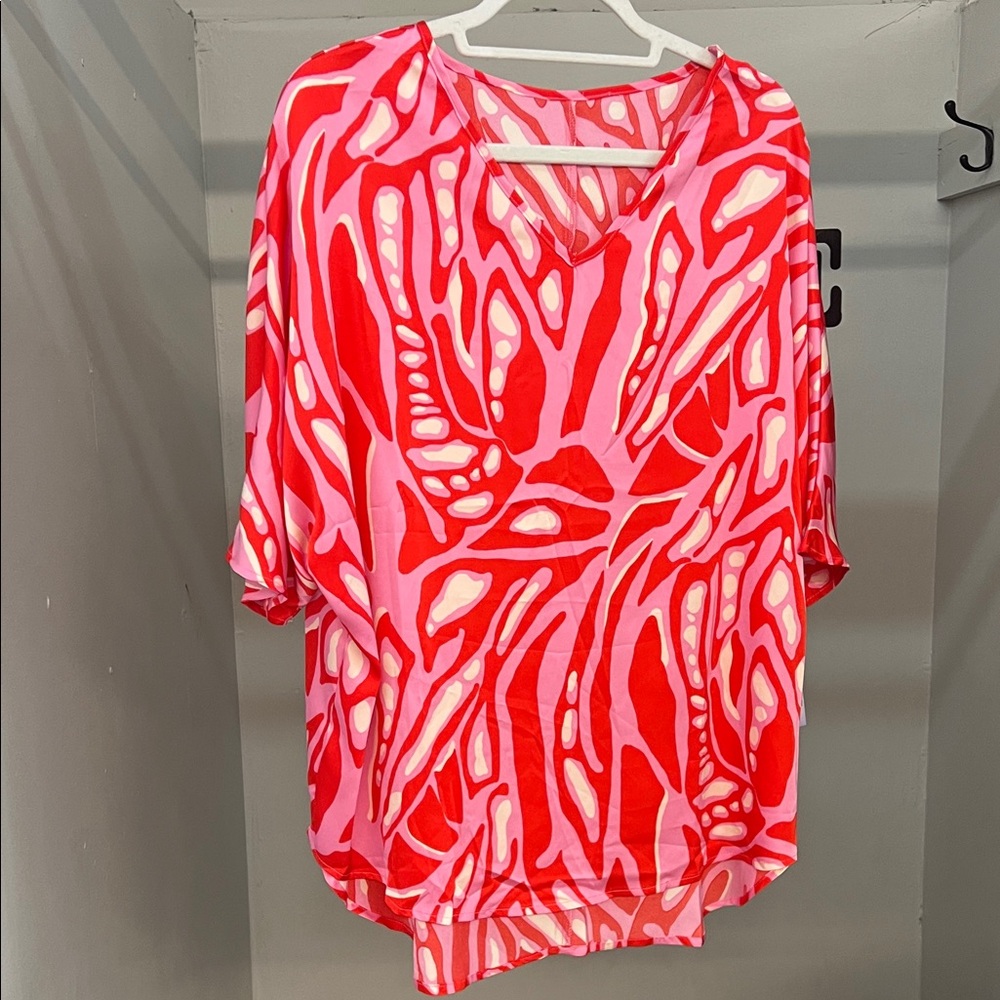 Chic Red and Pink oversized top